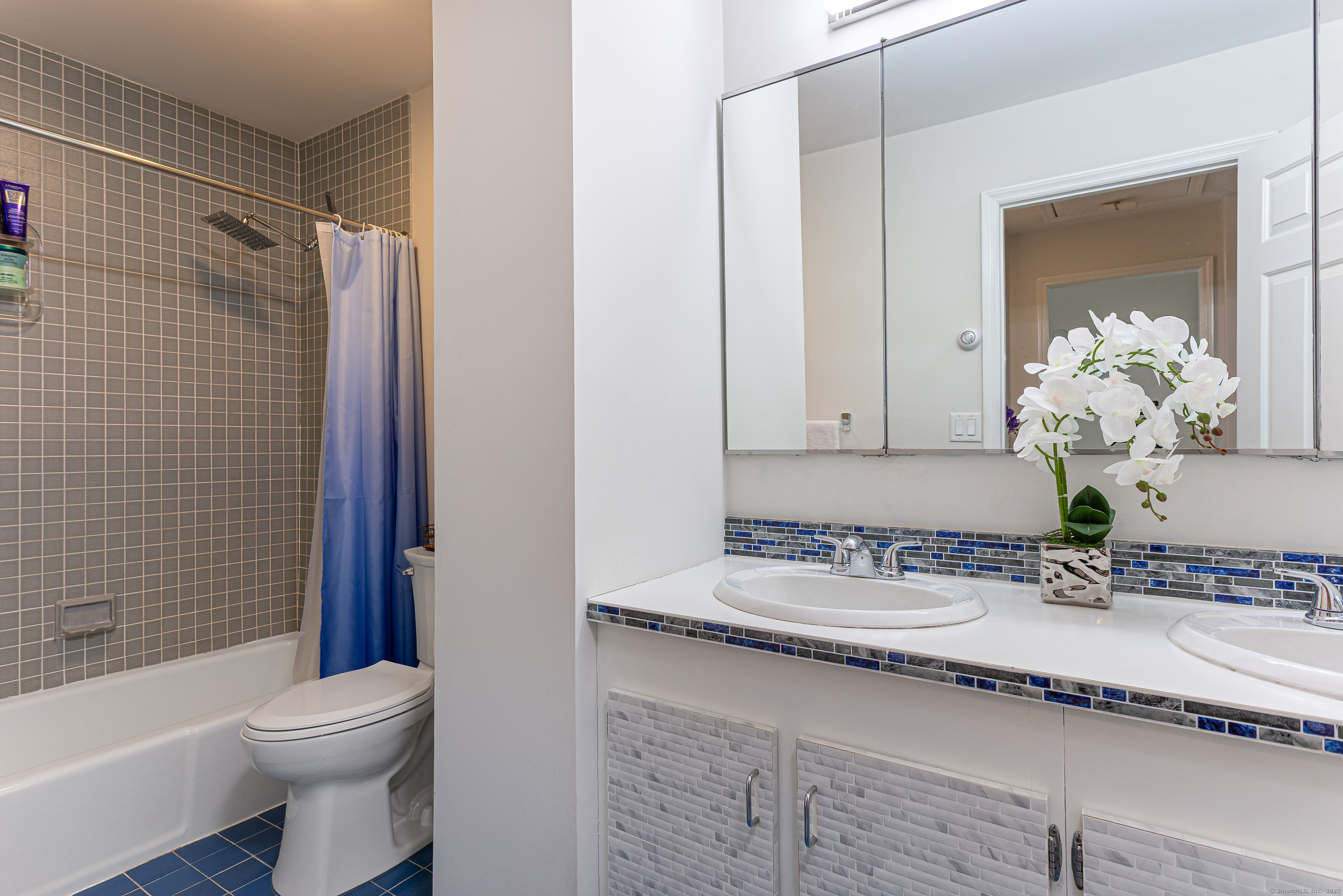 105 Harbor Drive # 112