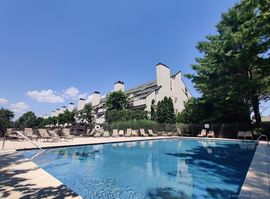 105 Harbor Drive # 112
