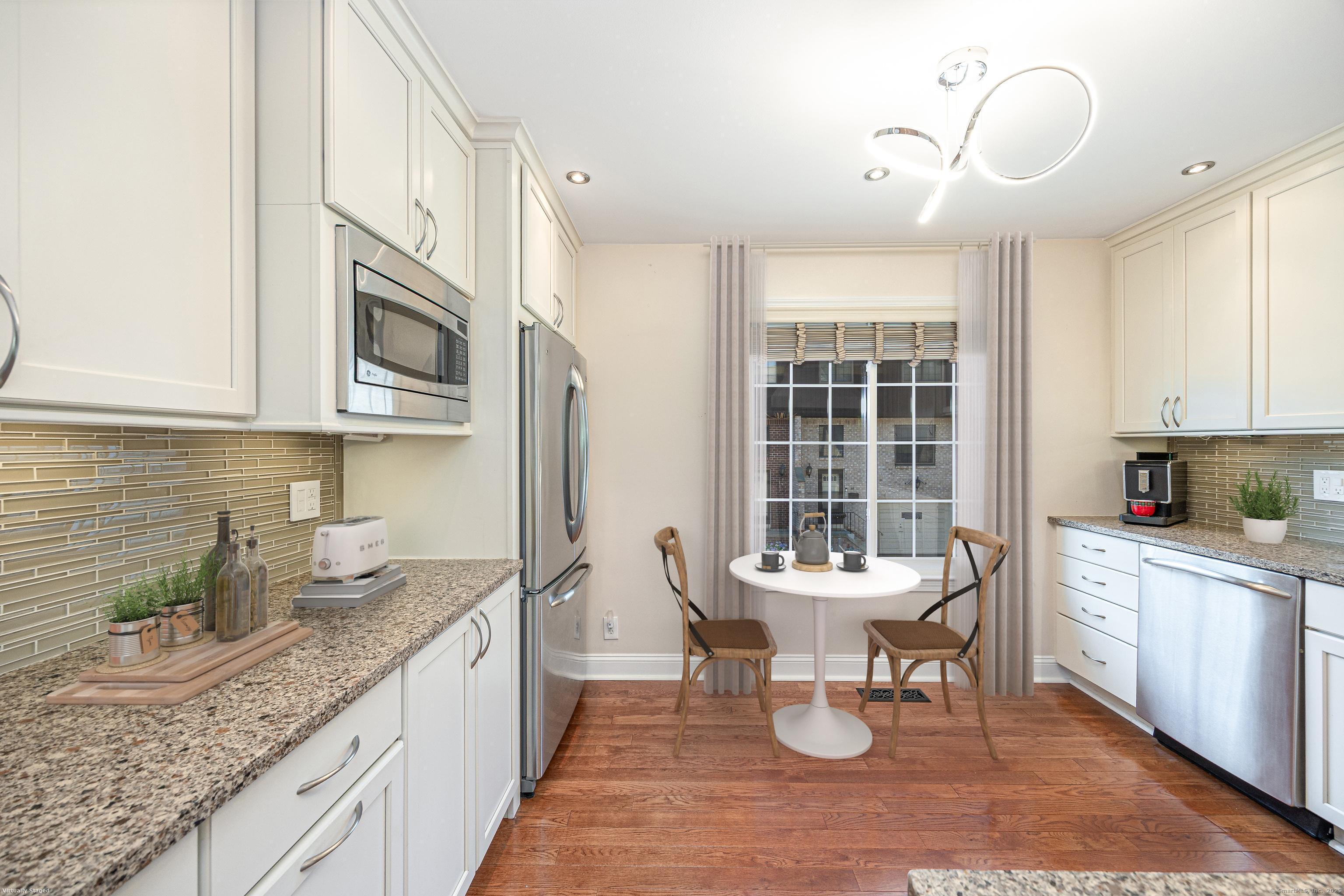 237 Strawberry Hill Avenue APT 41