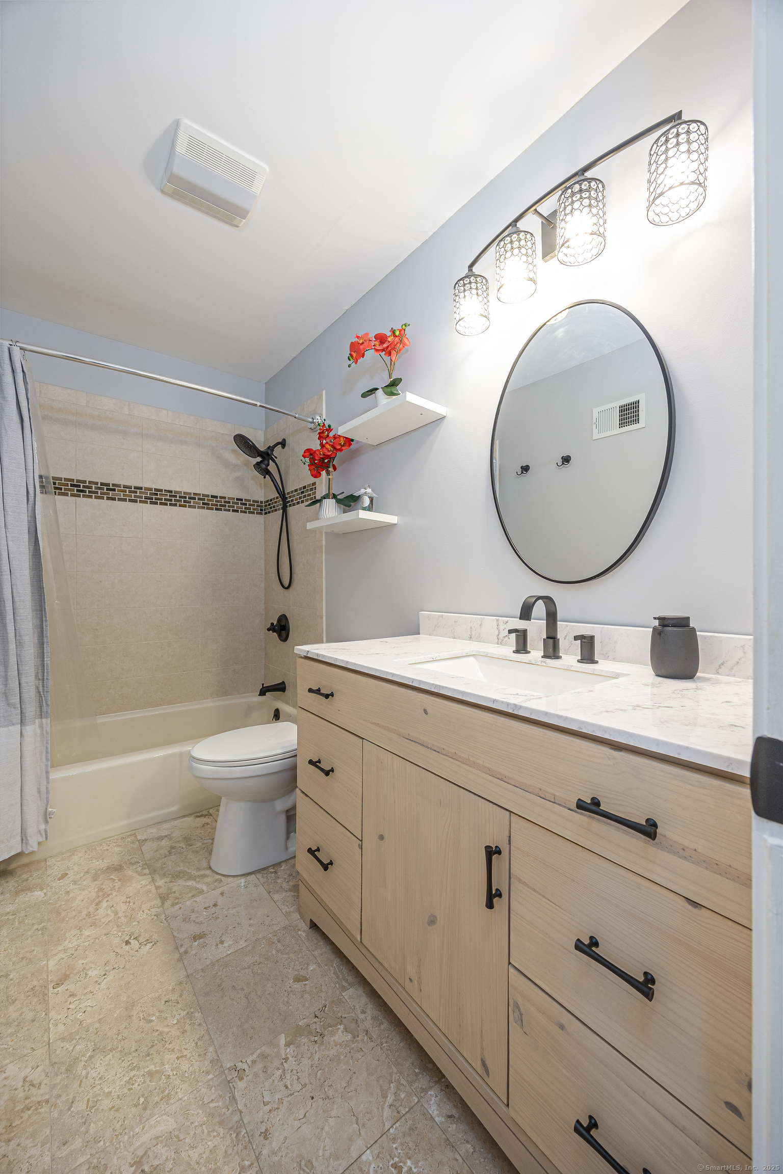 237 Strawberry Hill Avenue APT 41