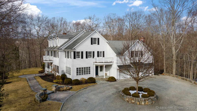 275 Newtown Turnpike