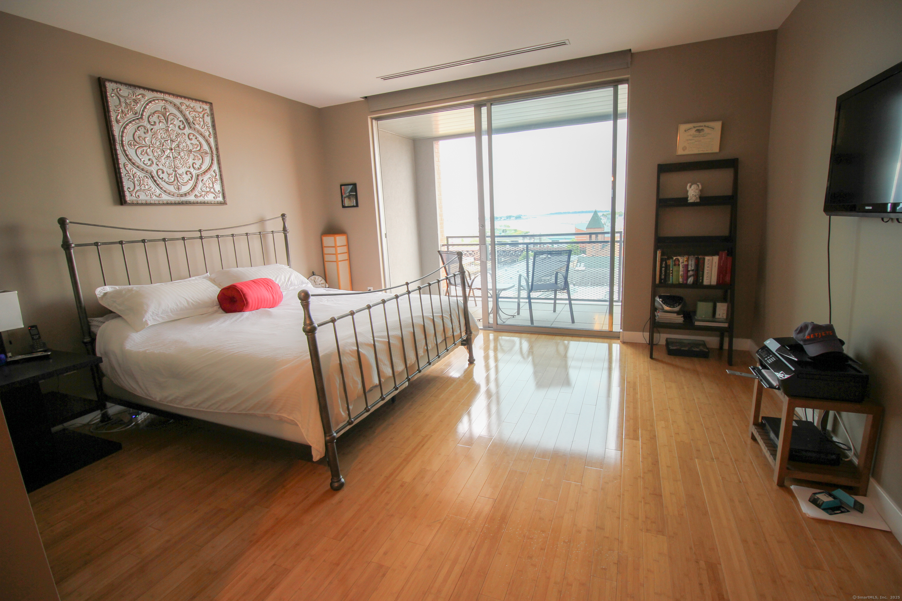 33 North Water Street 804