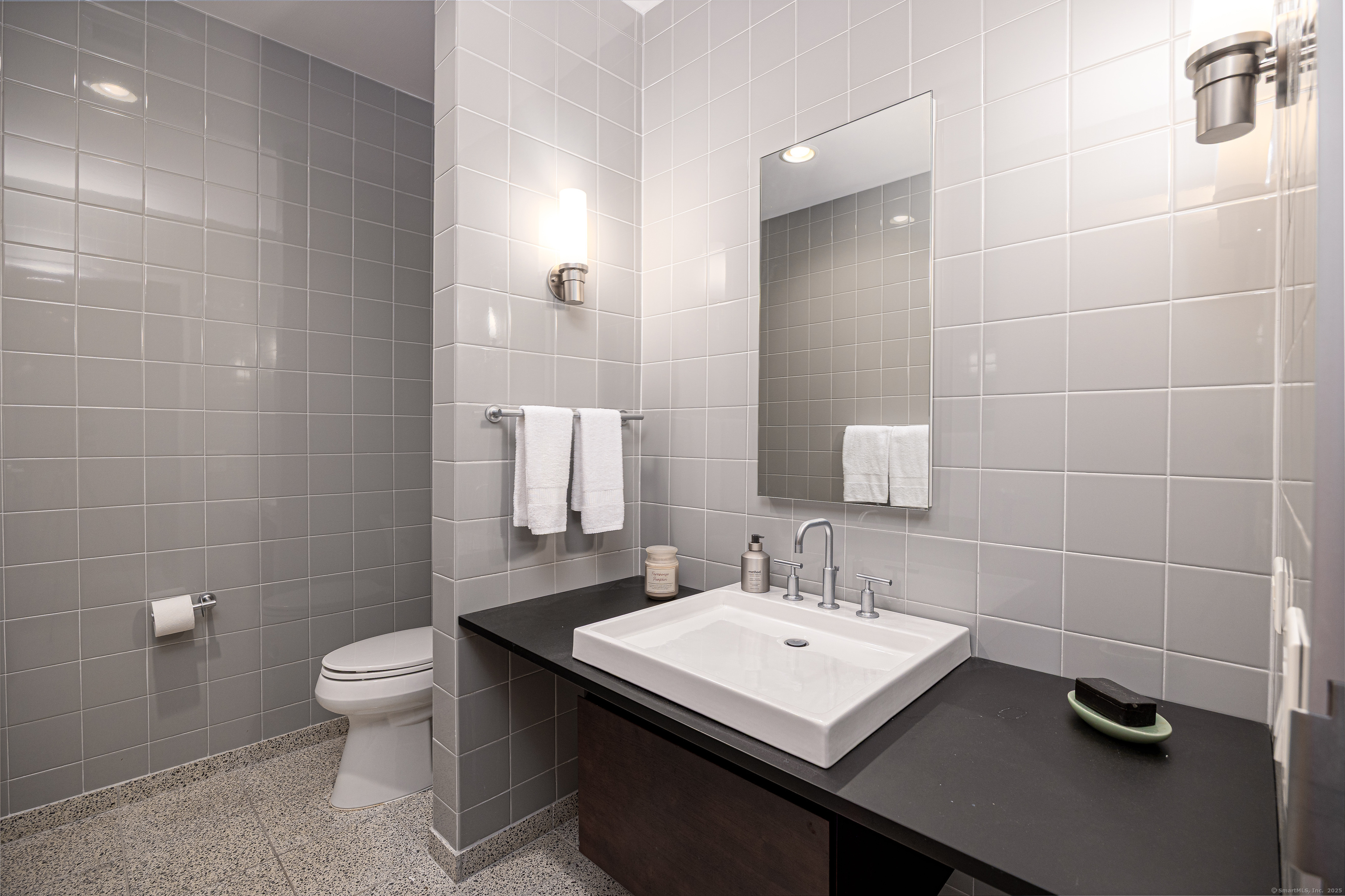 33 North Water Street 804