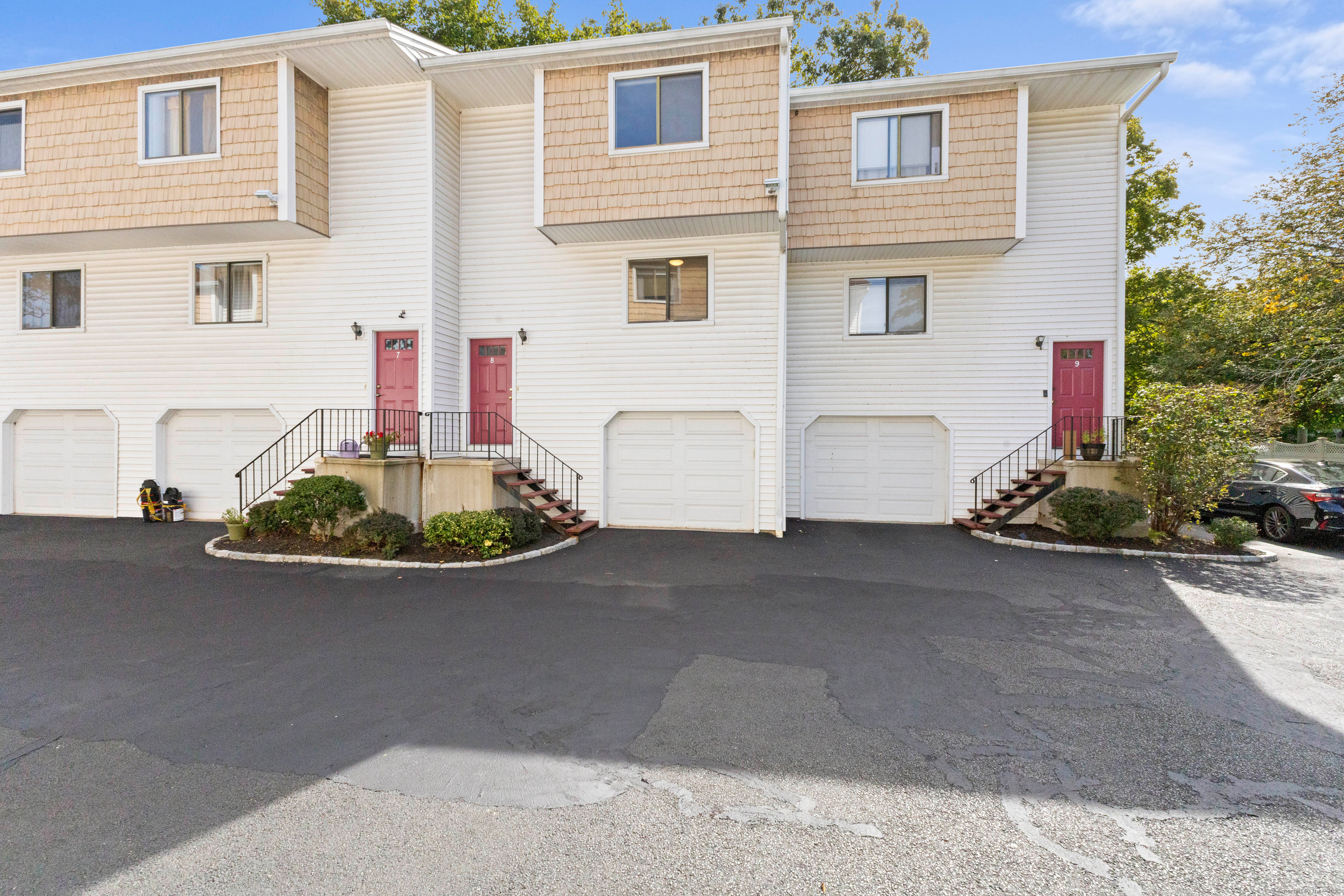 825 Hope Street 8
