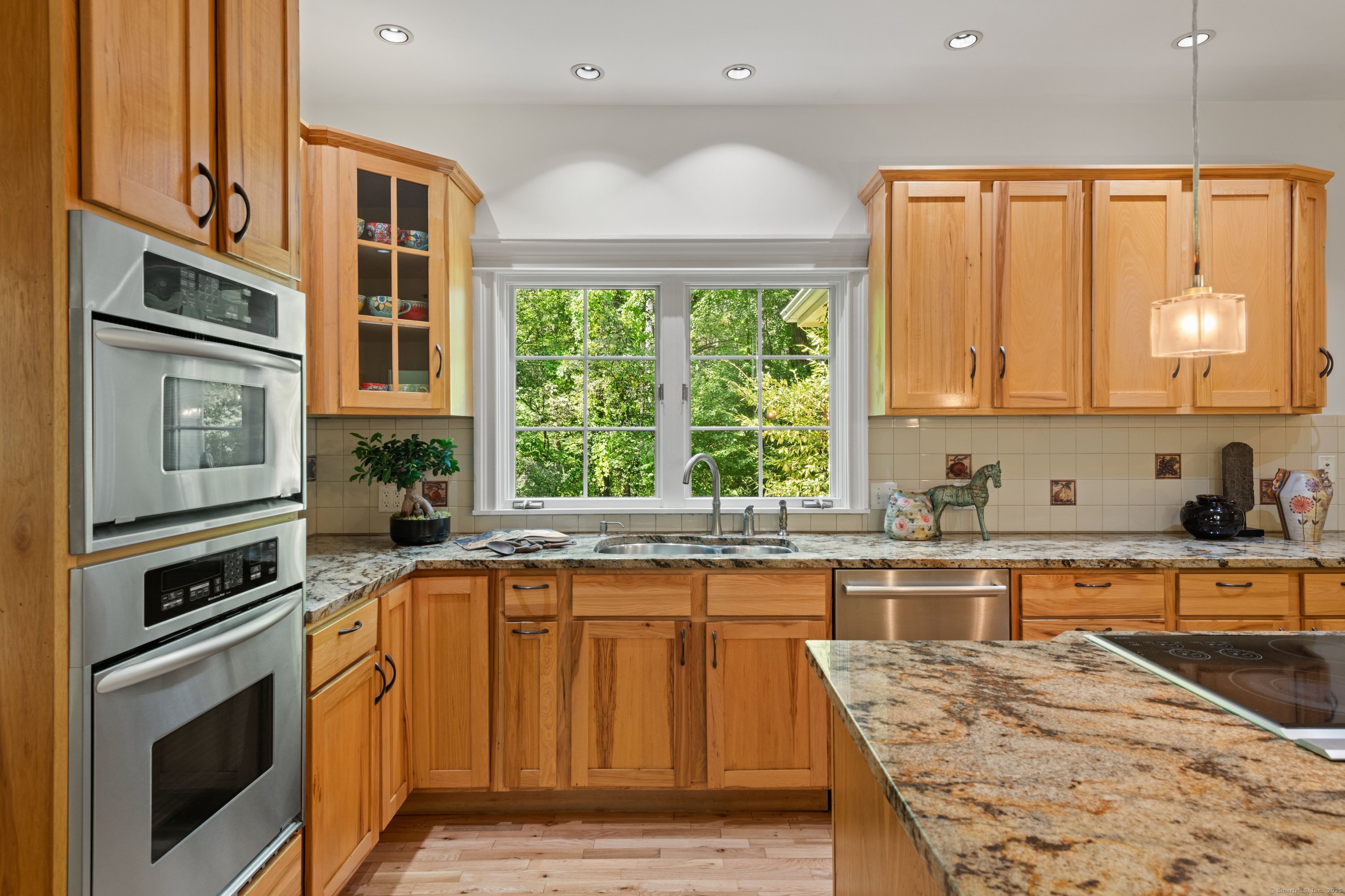 25 Samuelson Road