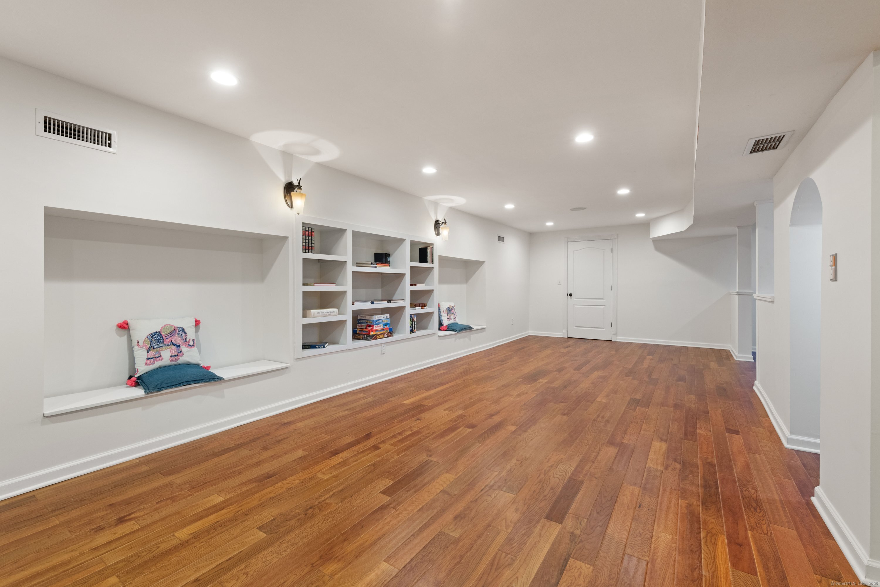 25 Samuelson Road