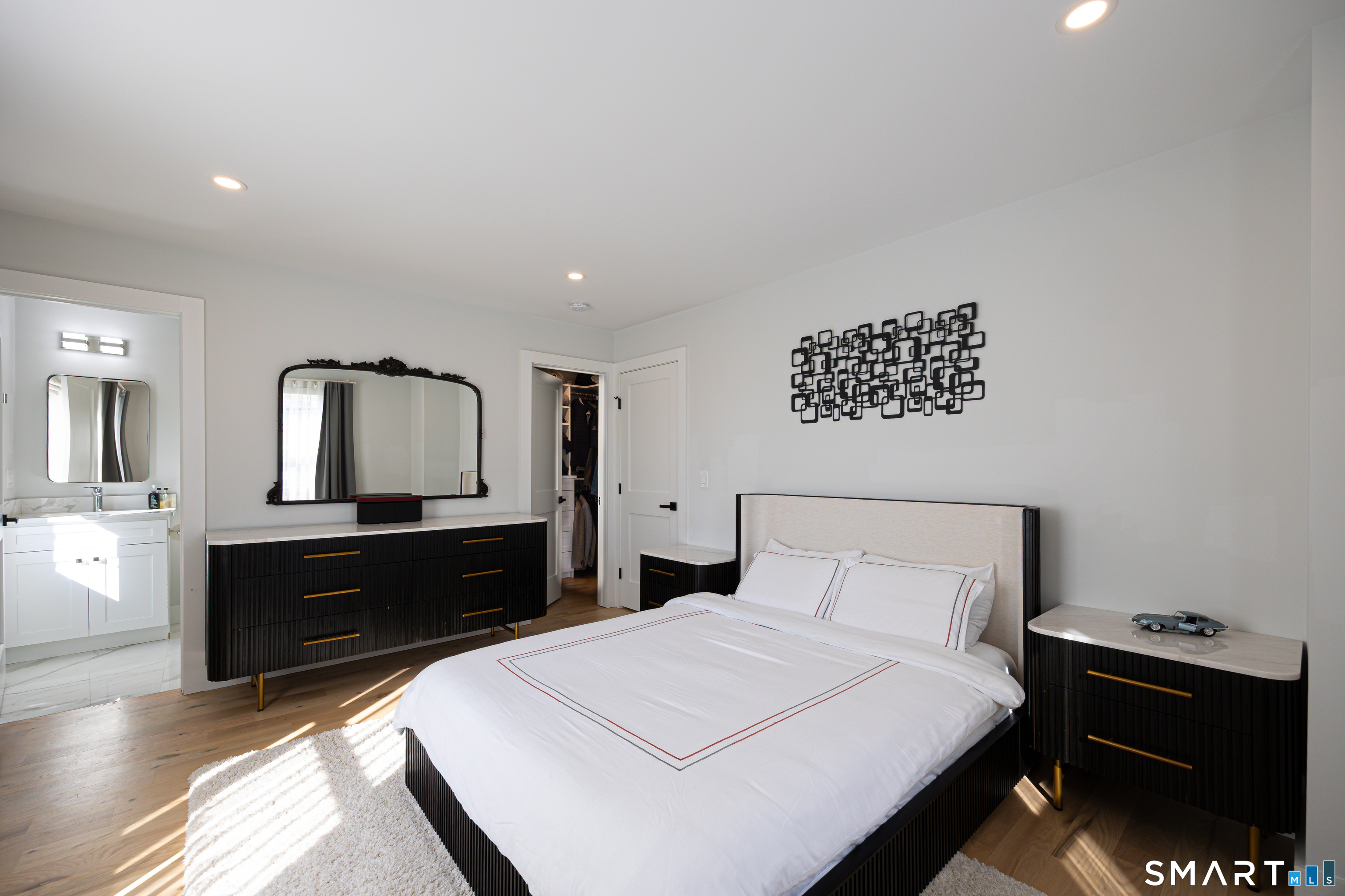 1 Howard Avenue C4