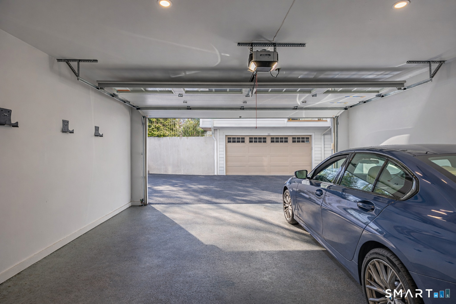 1 Howard Avenue C4