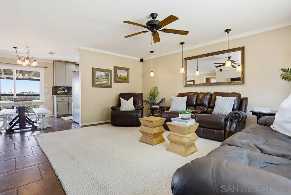 28185 Valley Center