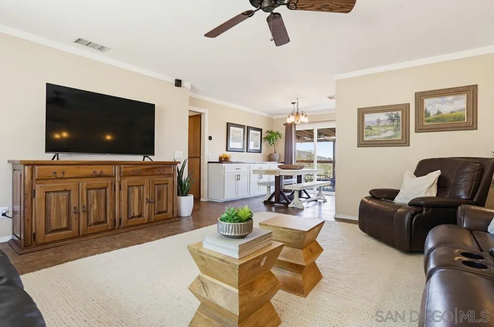 28185 Valley Center