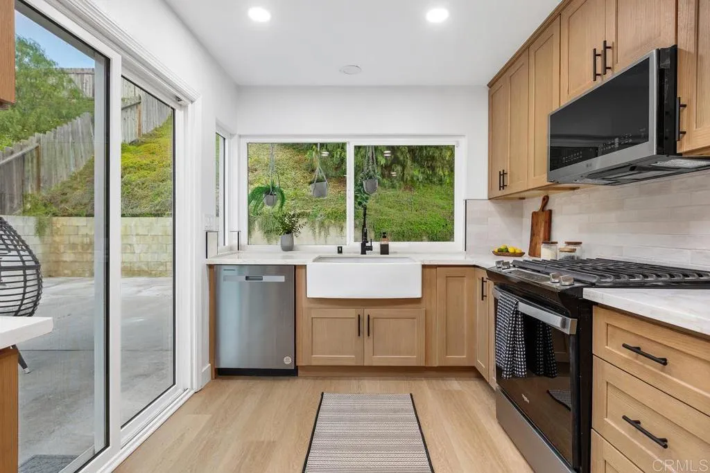 1356 Pleasant Hill Street