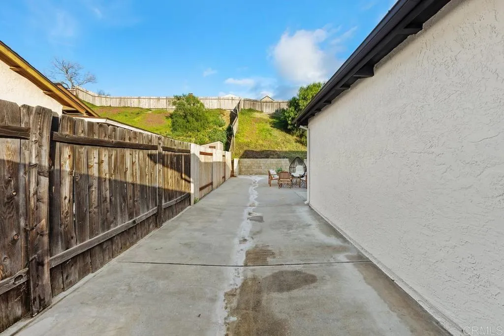 1356 Pleasant Hill Street