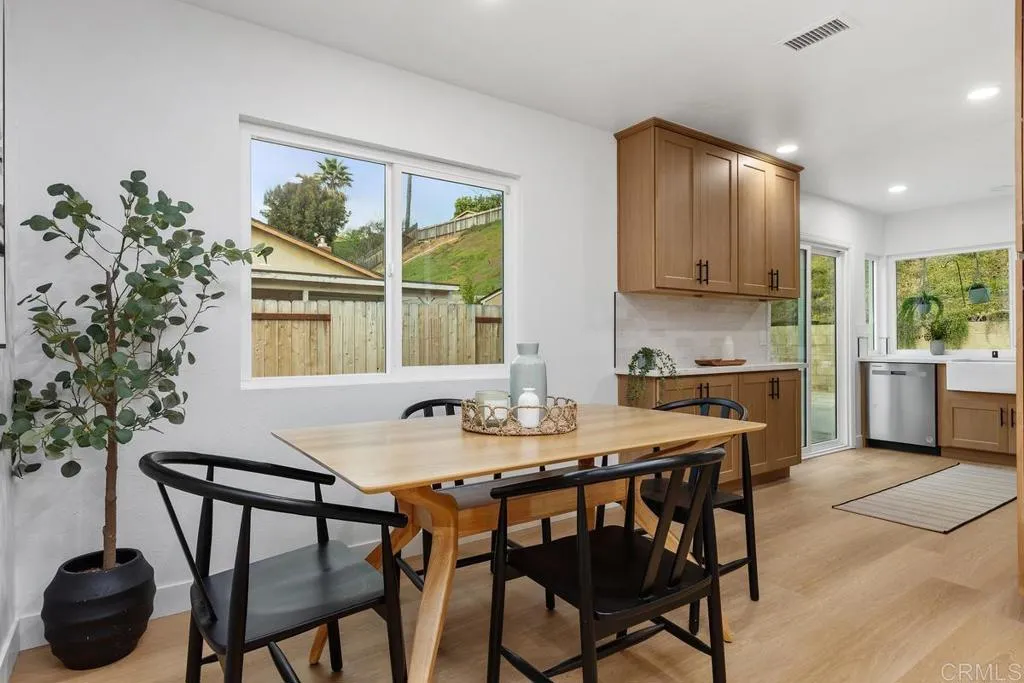 1356 Pleasant Hill Street