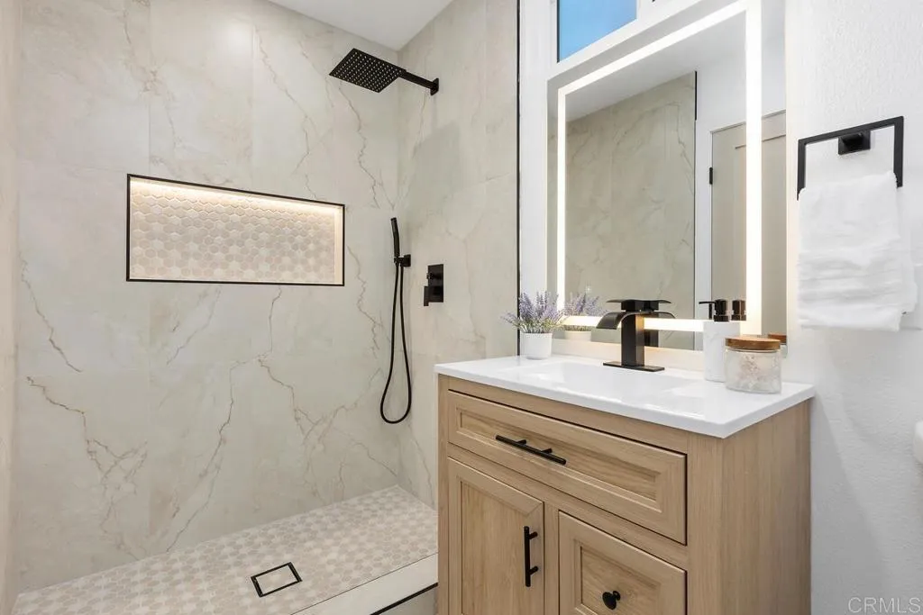 1356 Pleasant Hill Street