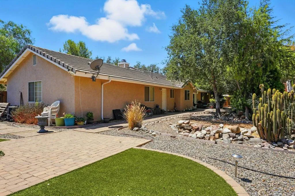 23502 Bassett Way