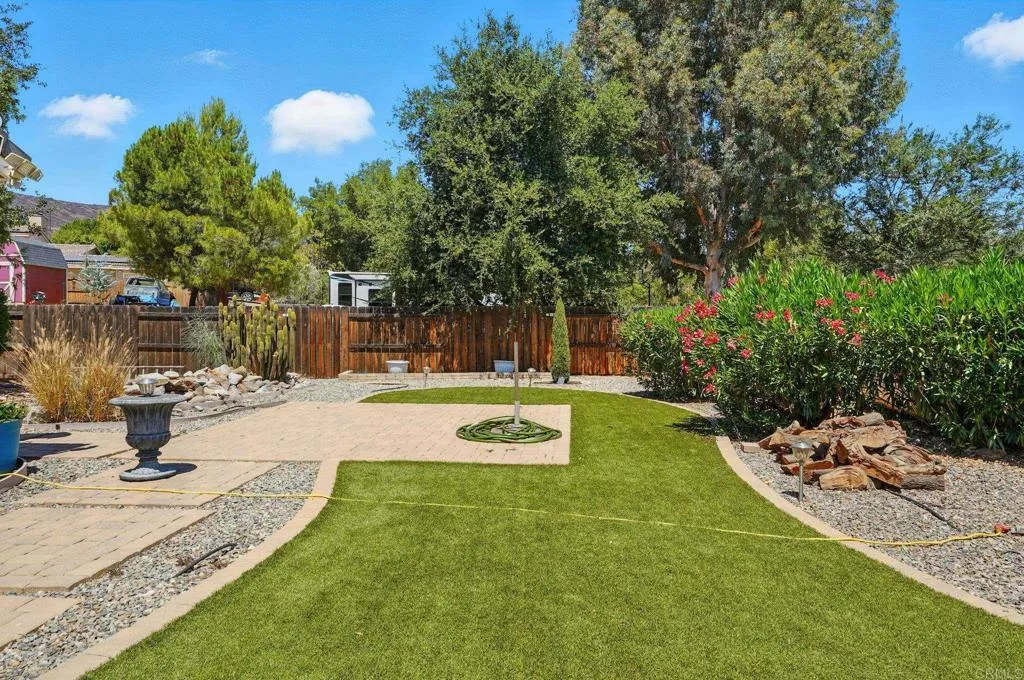 23502 Bassett Way