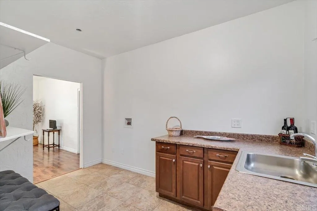 13815 Hilldale Road, Valley Center