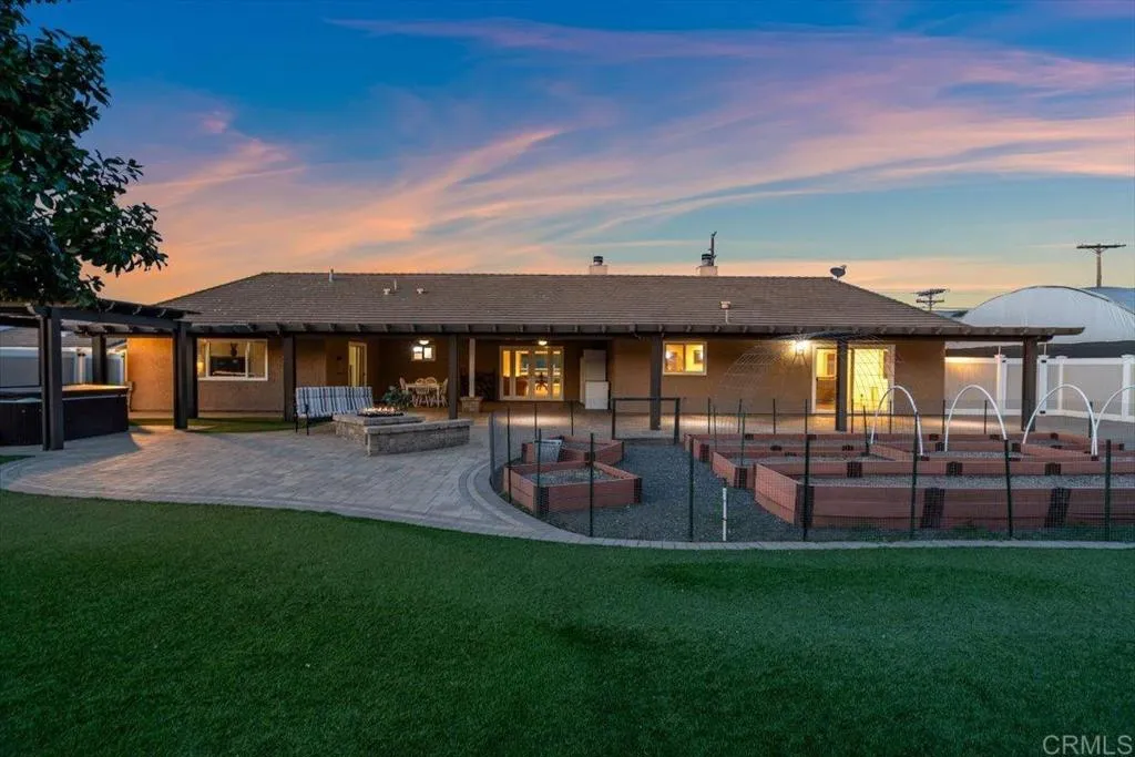 13815 Hilldale Road, Valley Center