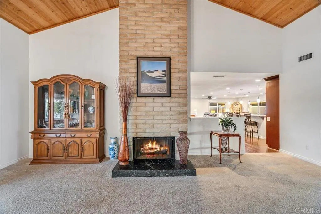 13815 Hilldale Road, Valley Center