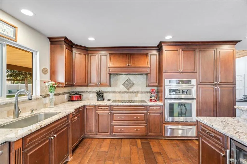 13815 Hilldale Road, Valley Center