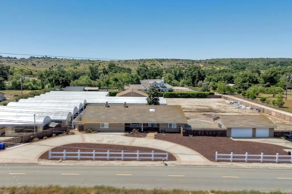 13815 Hilldale Road, Valley Center