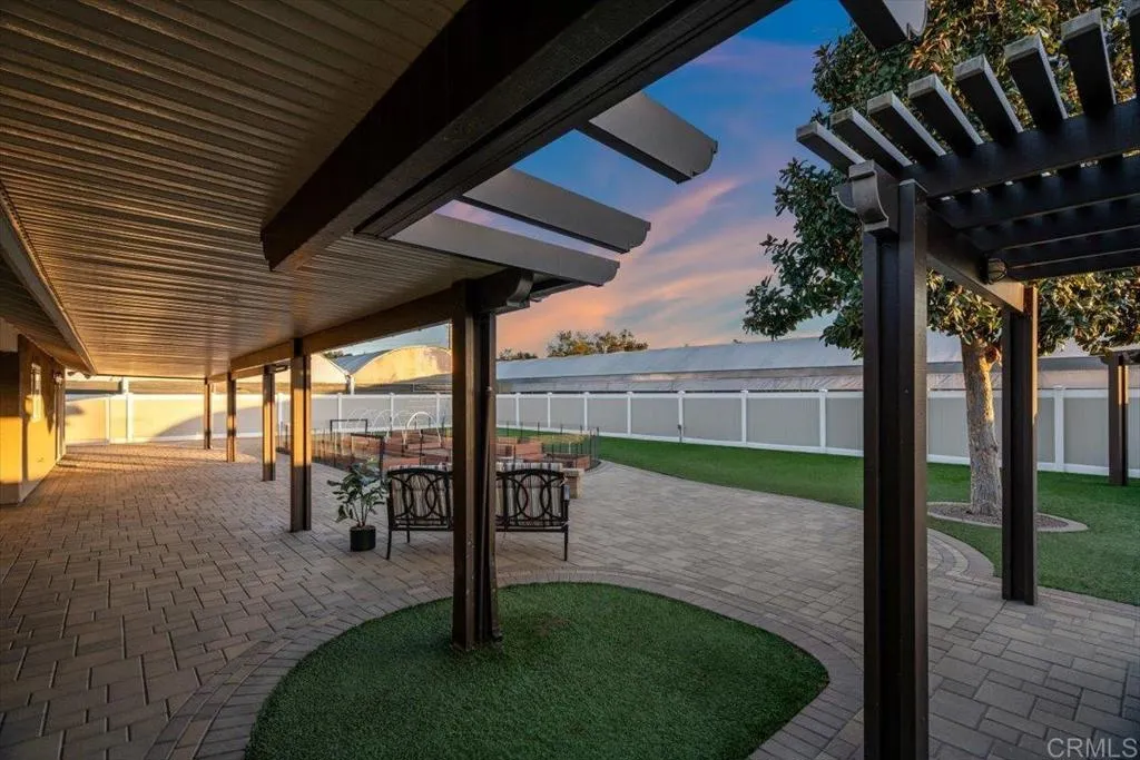 13815 Hilldale Road, Valley Center