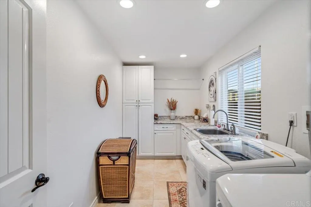 13815 Hilldale Road, Valley Center