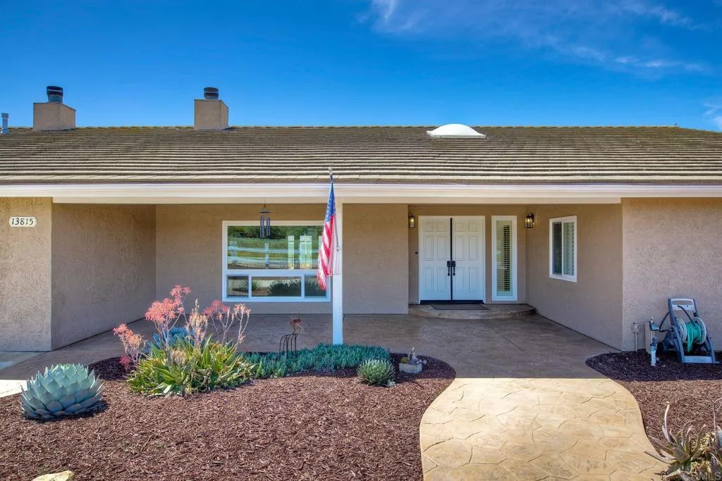 13815 Hilldale Road, Valley Center