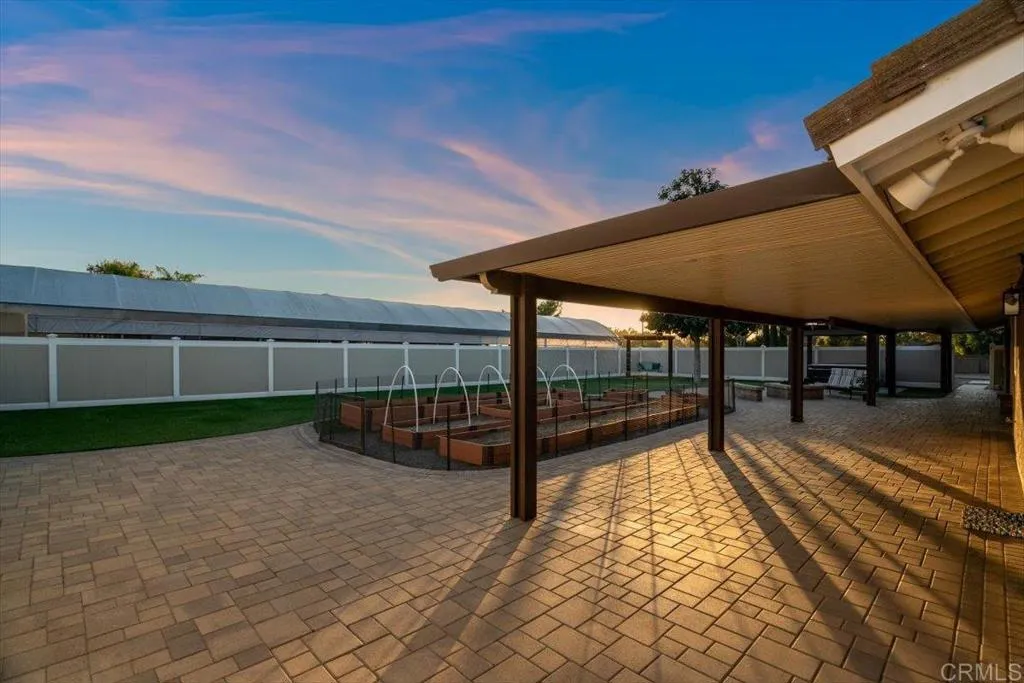 13815 Hilldale Road, Valley Center