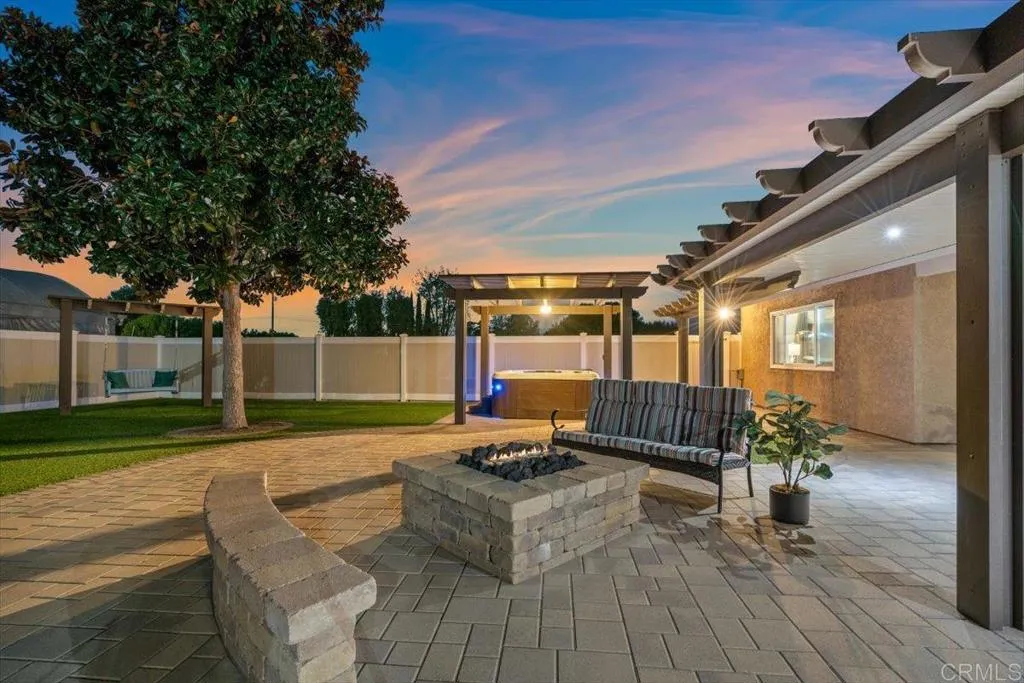 13815 Hilldale Road, Valley Center