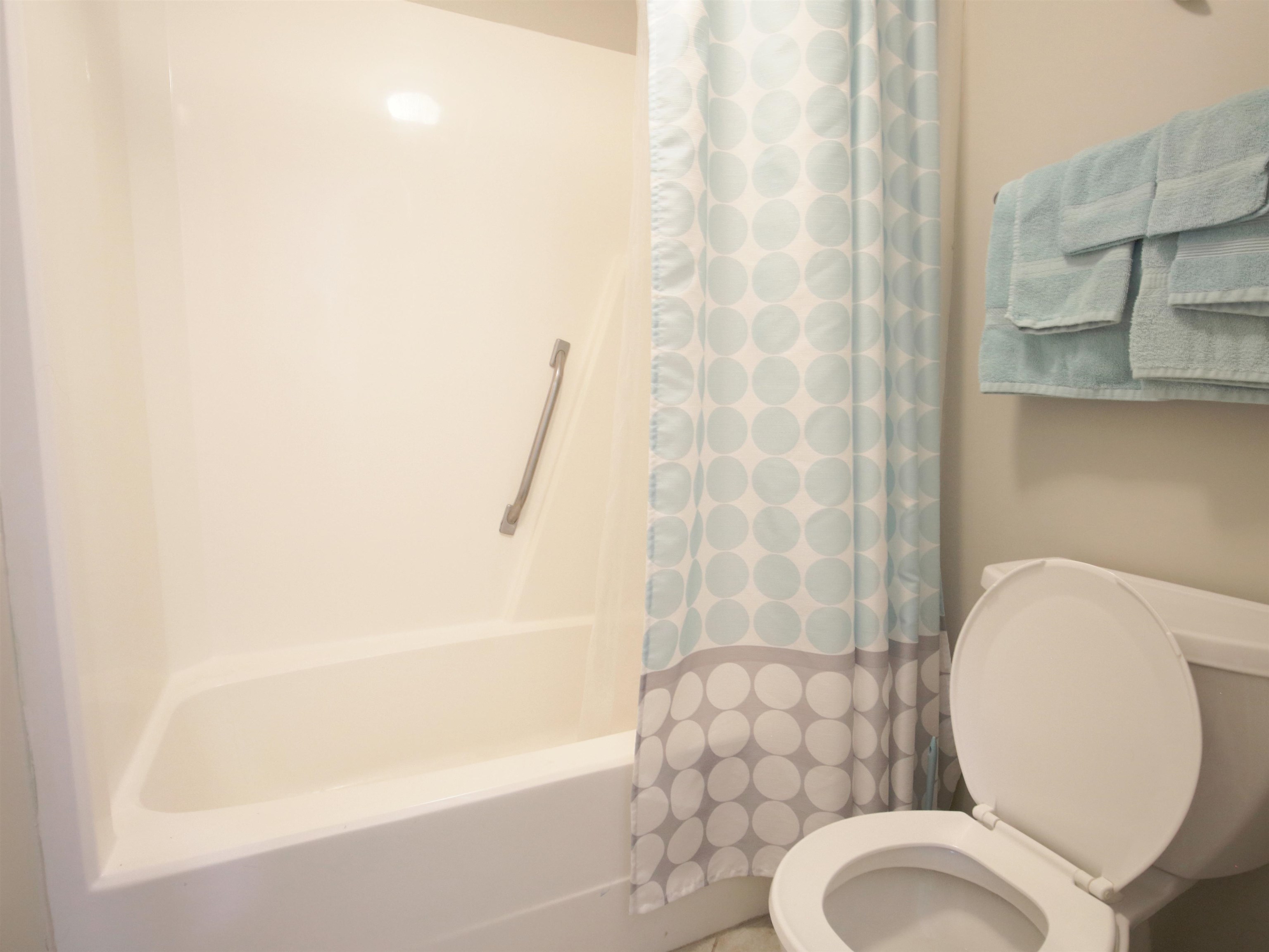 1620 N Waccamaw Dr. Unit: 114