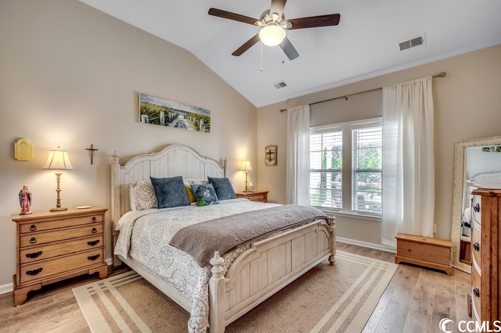 834 Devon Estate Ave.