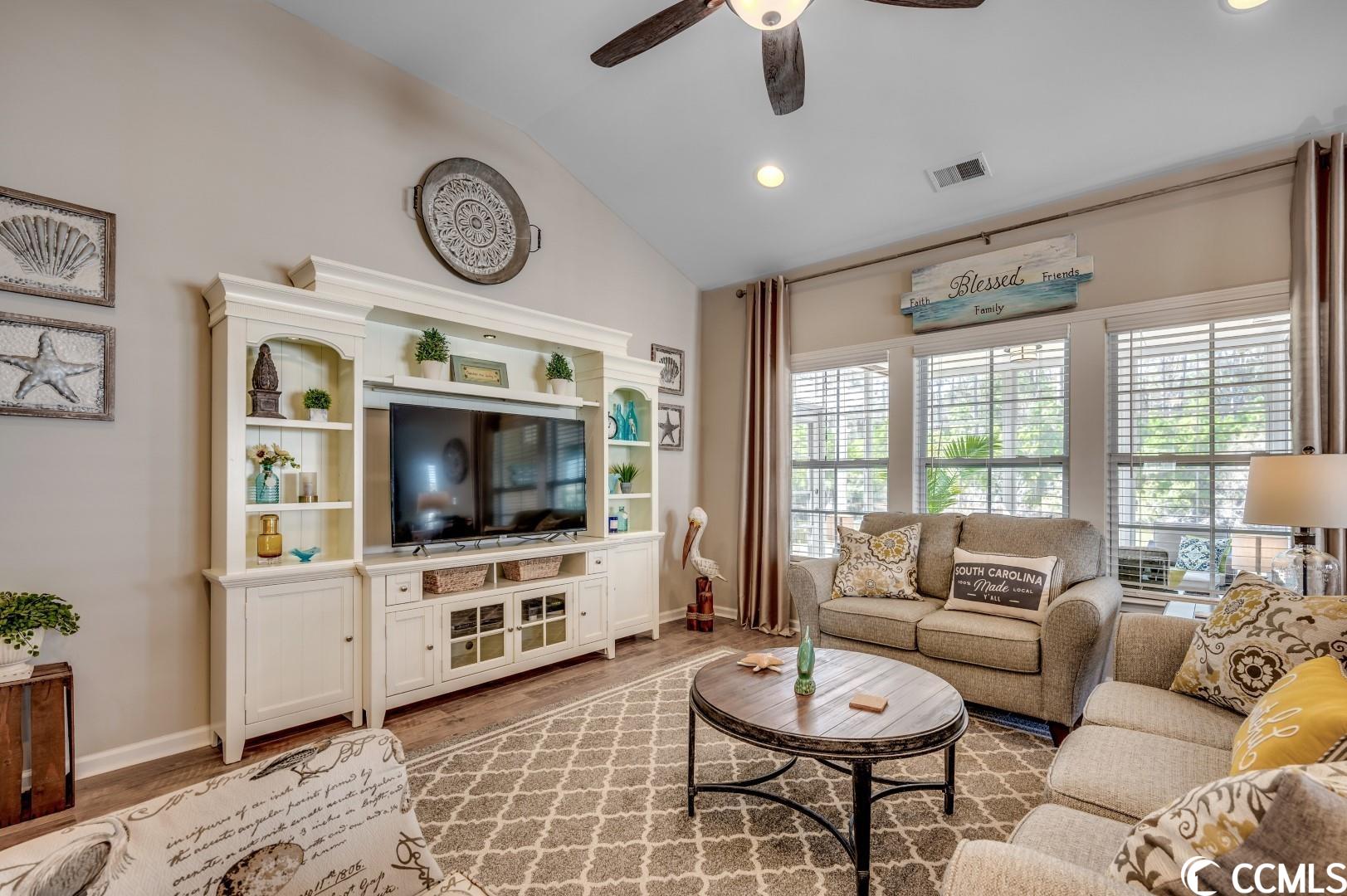 834 Devon Estate Ave.