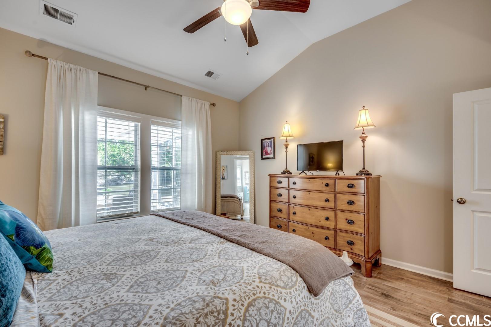 834 Devon Estate Ave.