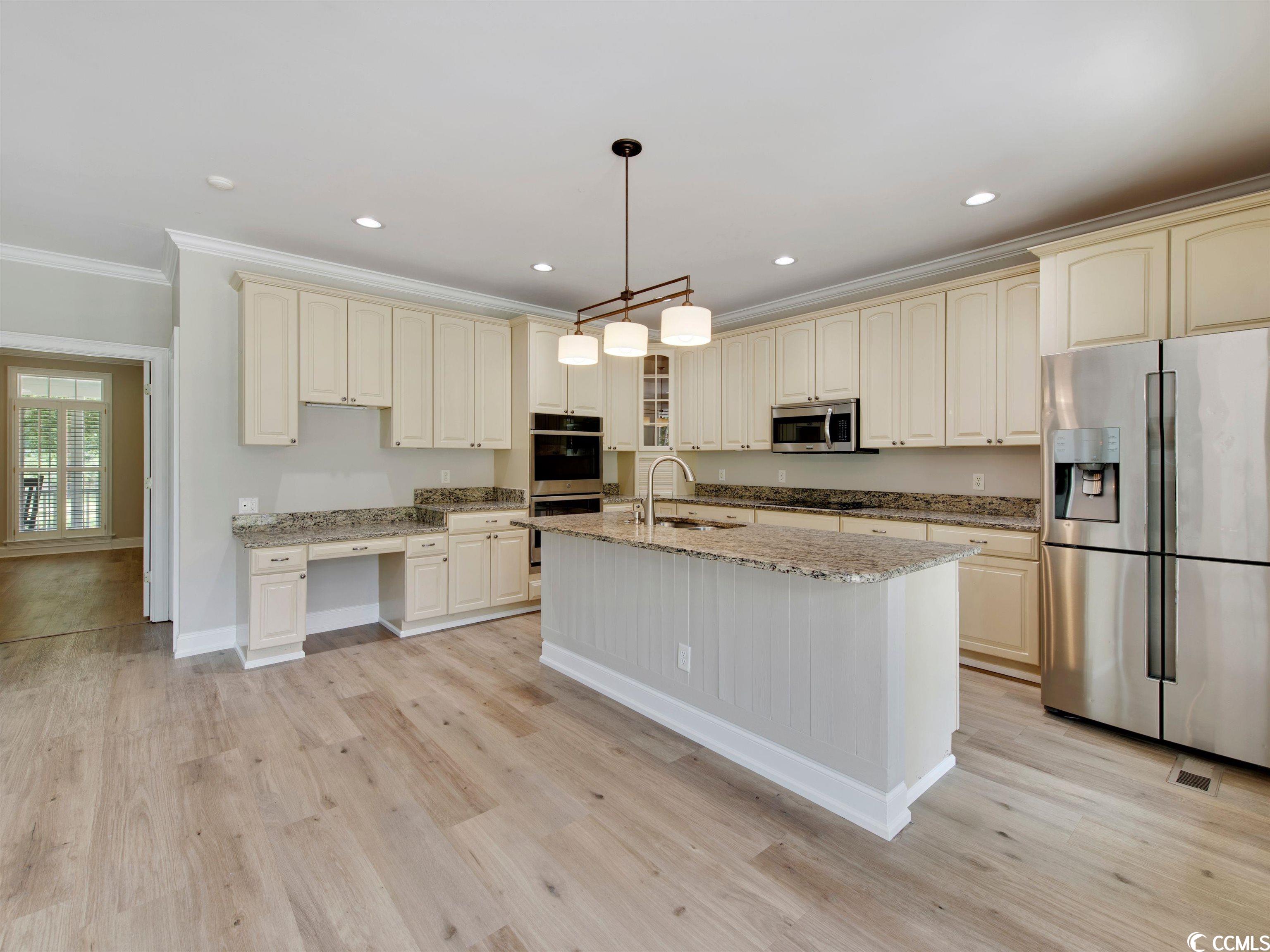 3503 Vanderbilt Blvd.