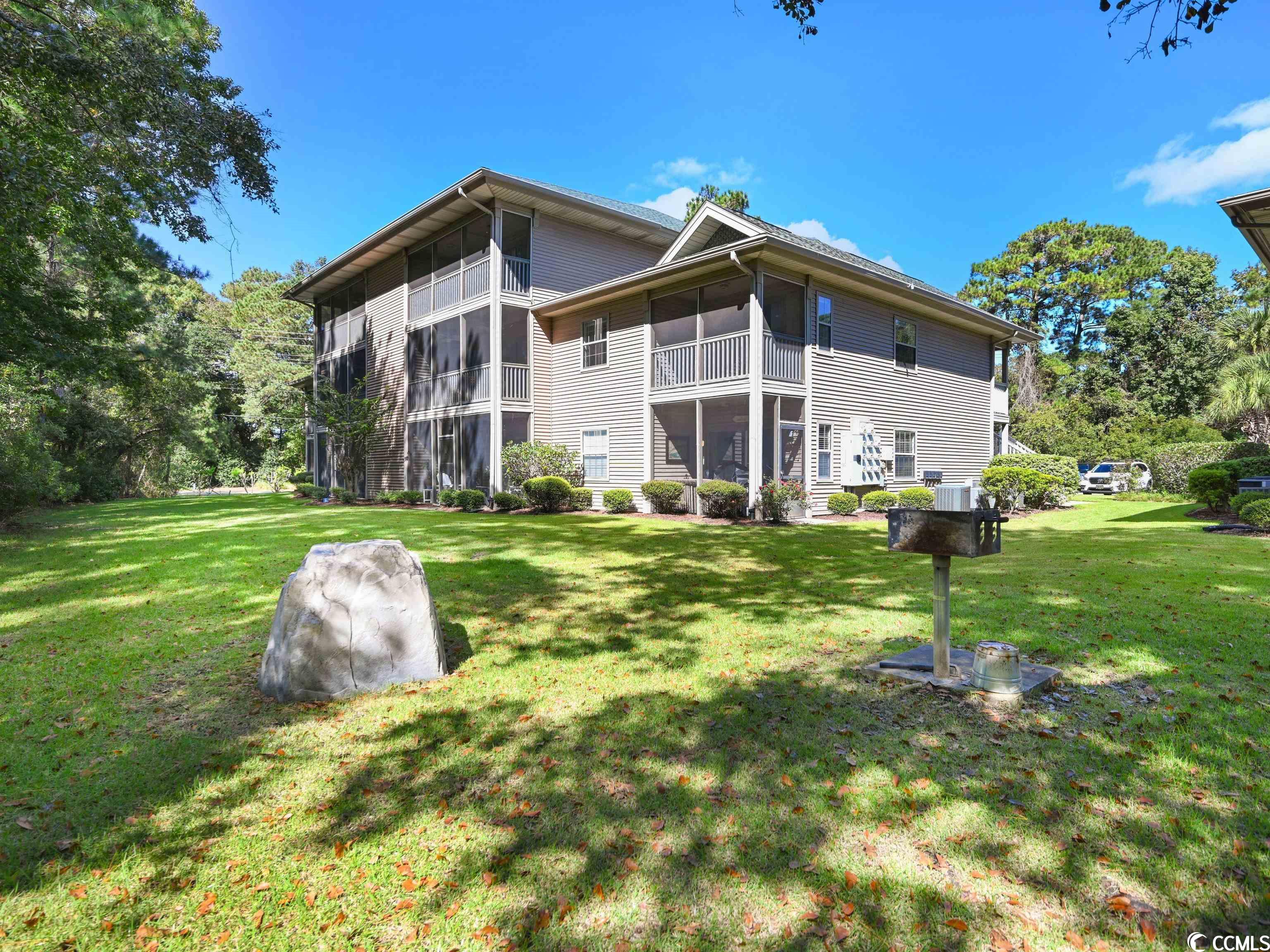 227 Pinehurst Ln. Unit: 6E