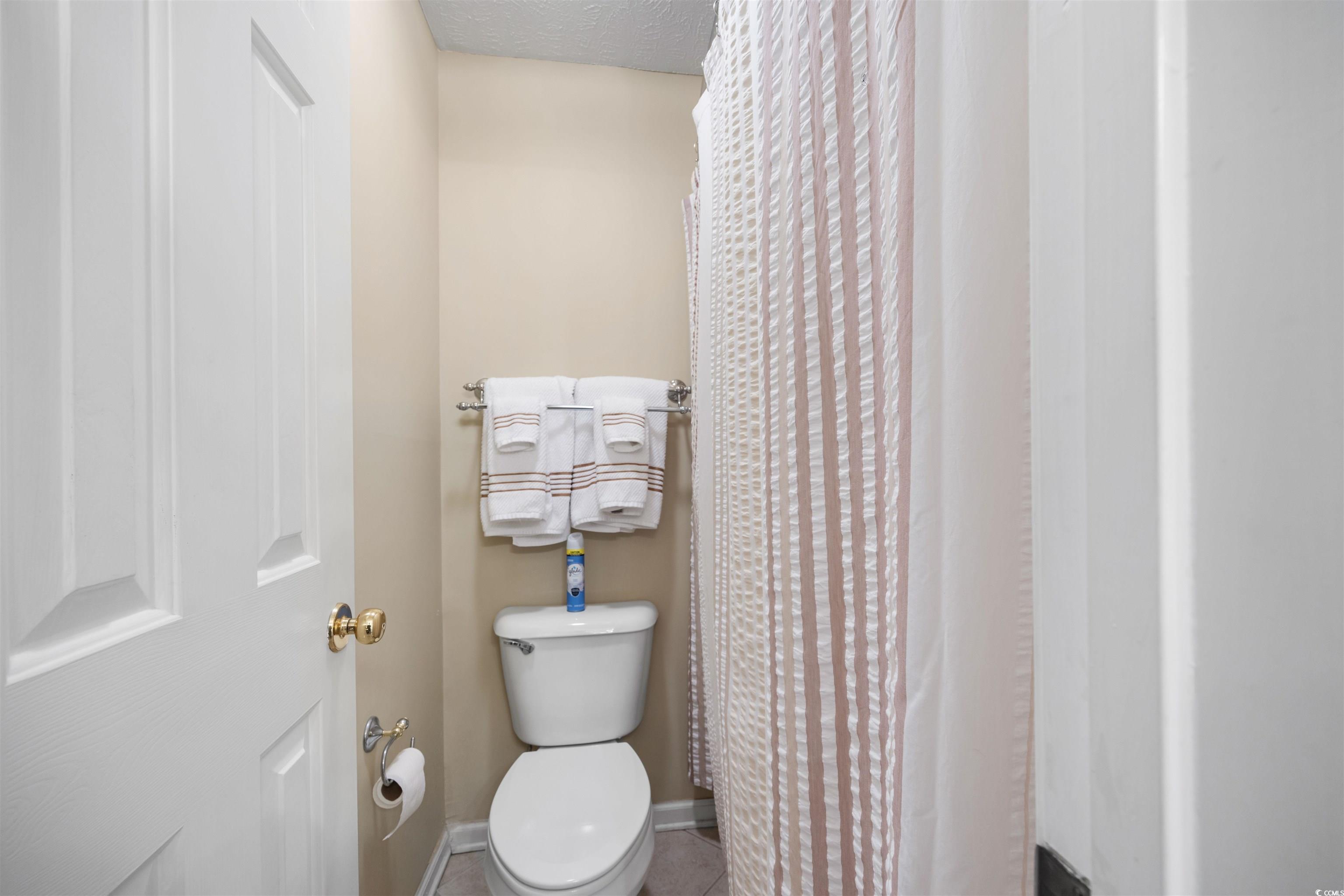 320 Pinehurst Ln. Unit: 11D