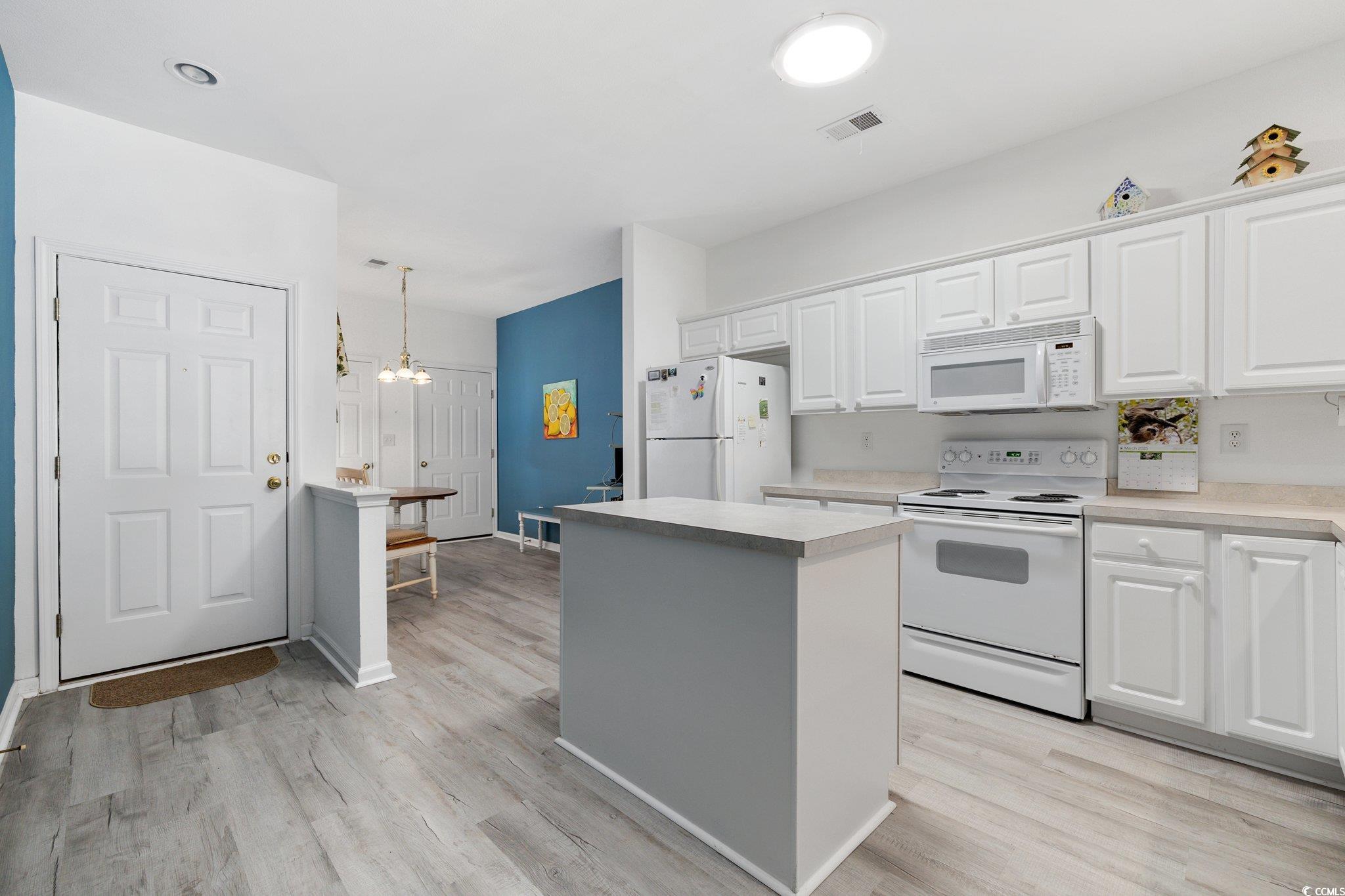 750 Pinehurst Ln. Unit: 84C