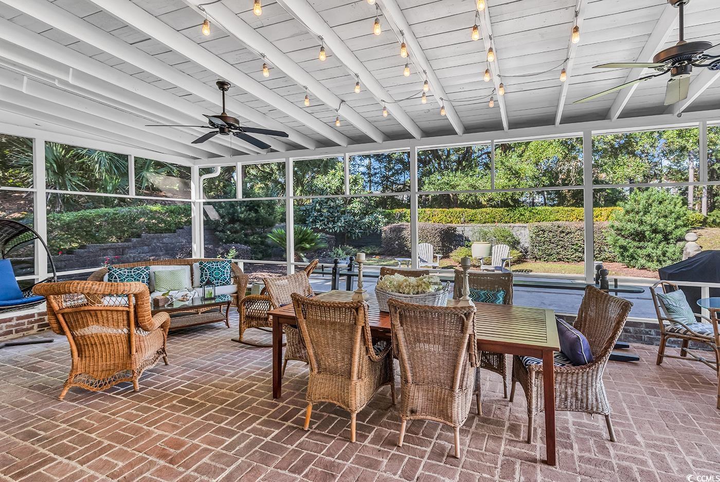 435 Lakeshore Dr.