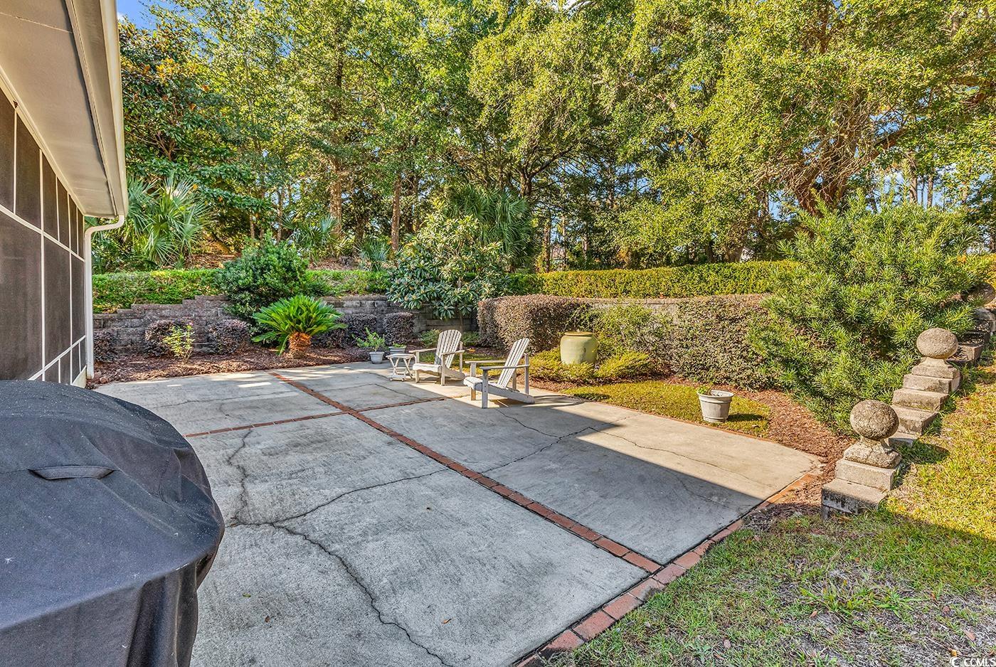 435 Lakeshore Dr.