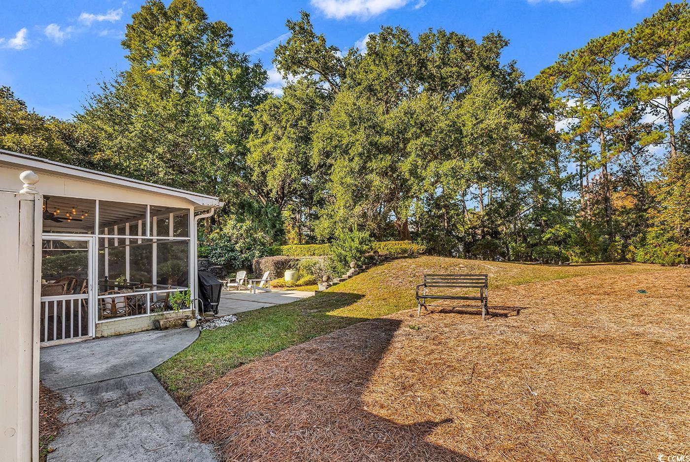 435 Lakeshore Dr.