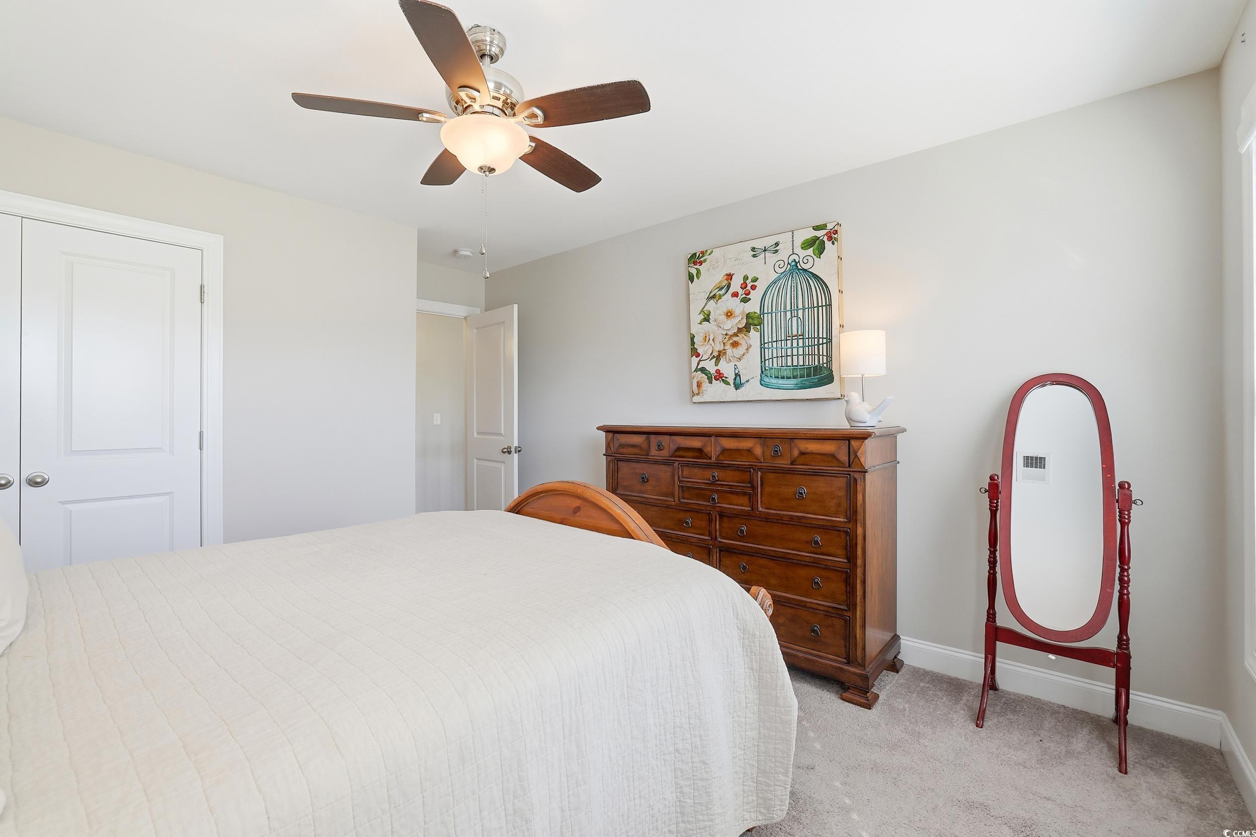 418 Hyacinth Loop