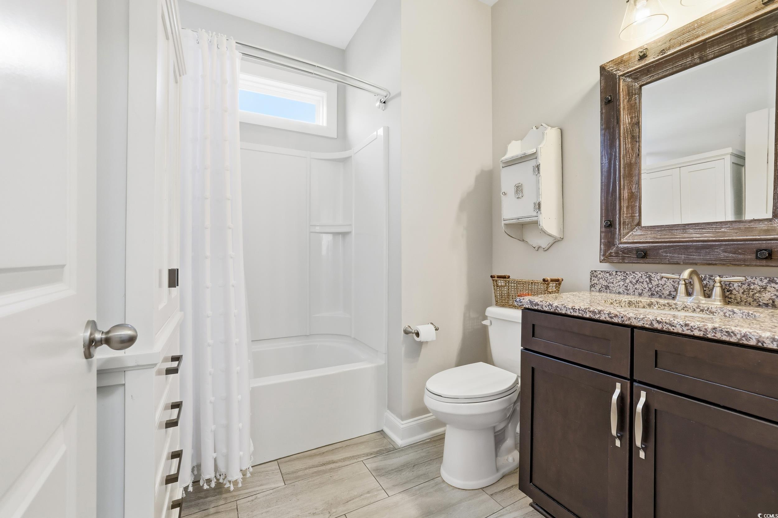 418 Hyacinth Loop