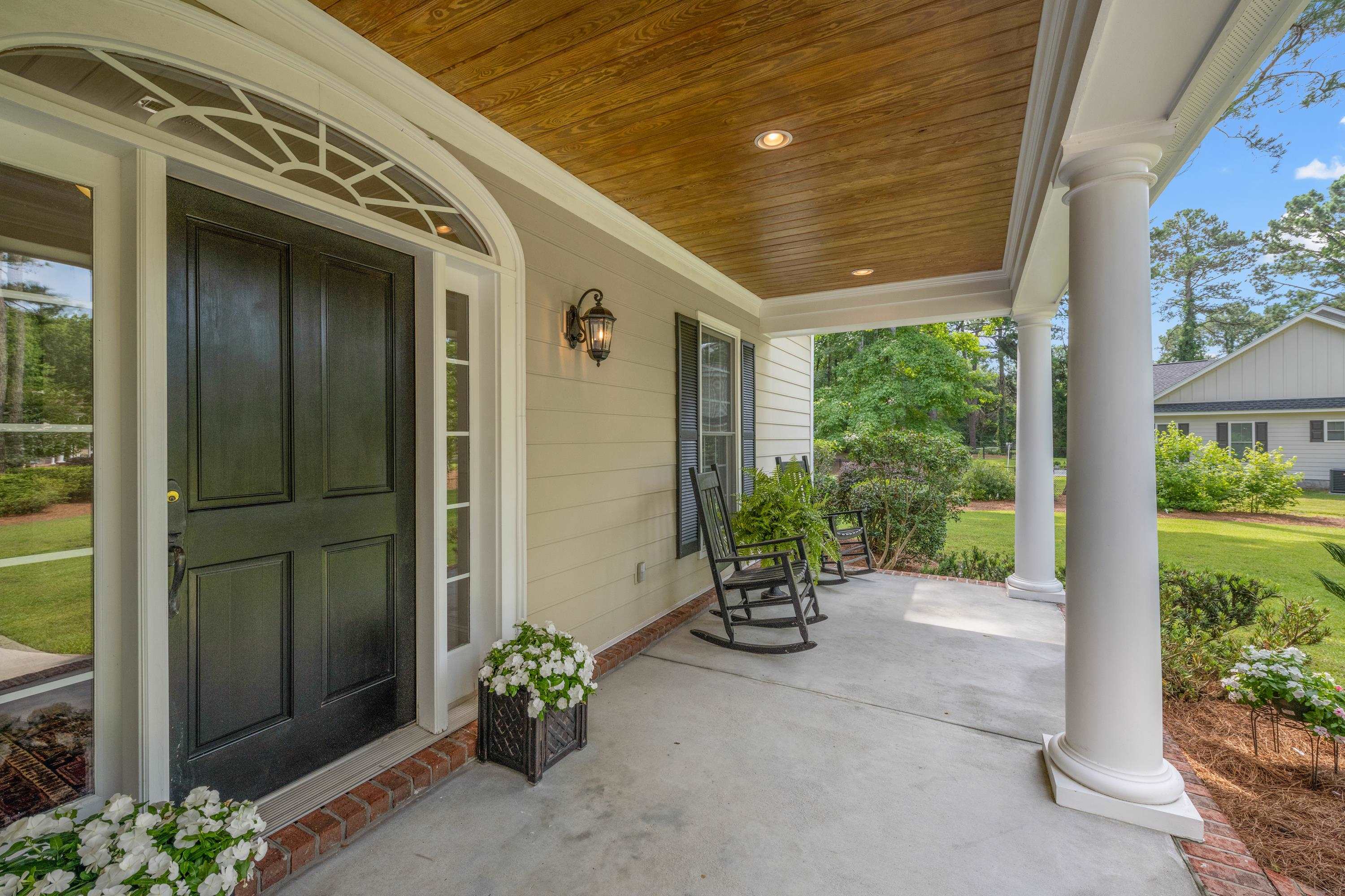 785 River Oak Circle