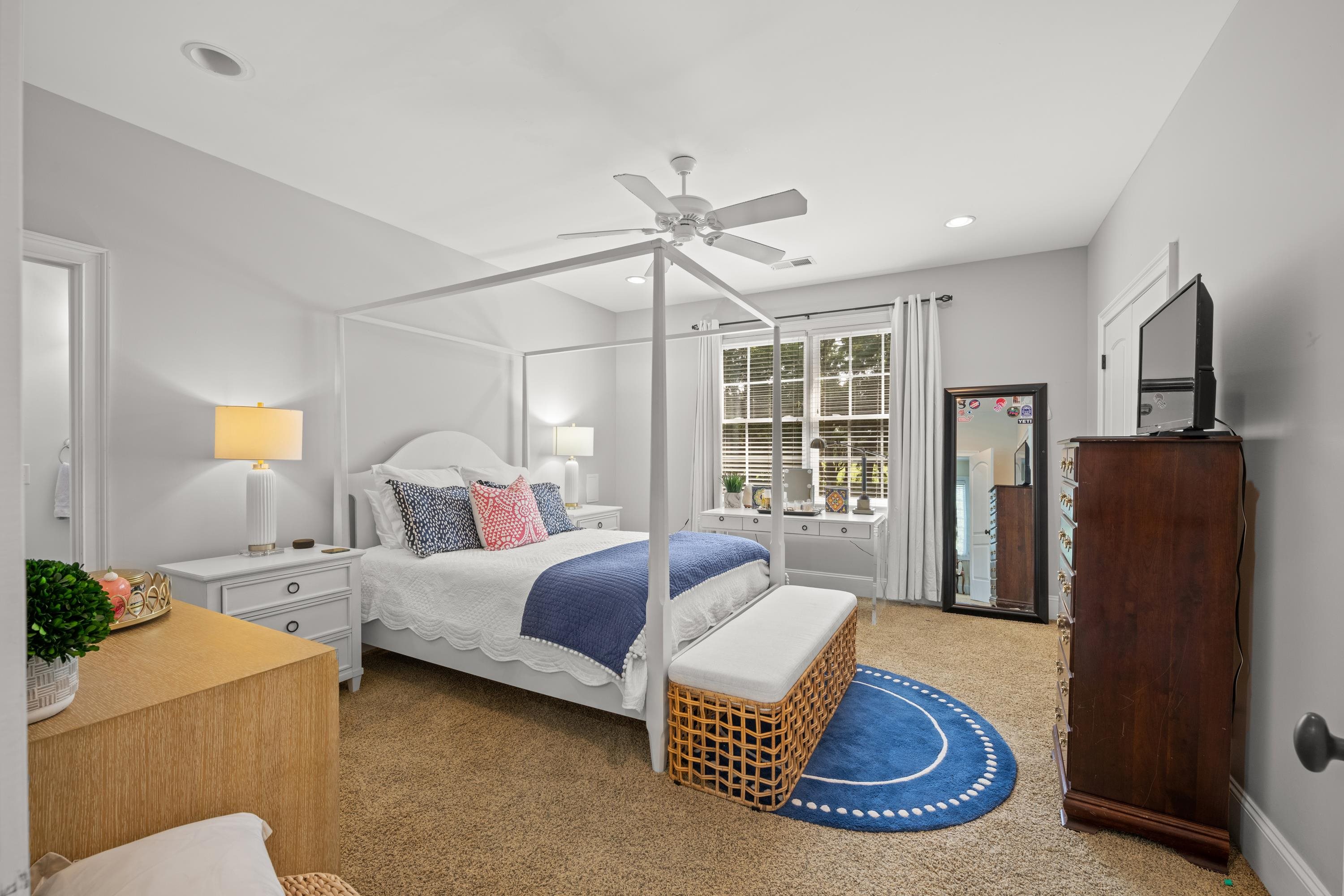 785 River Oak Circle