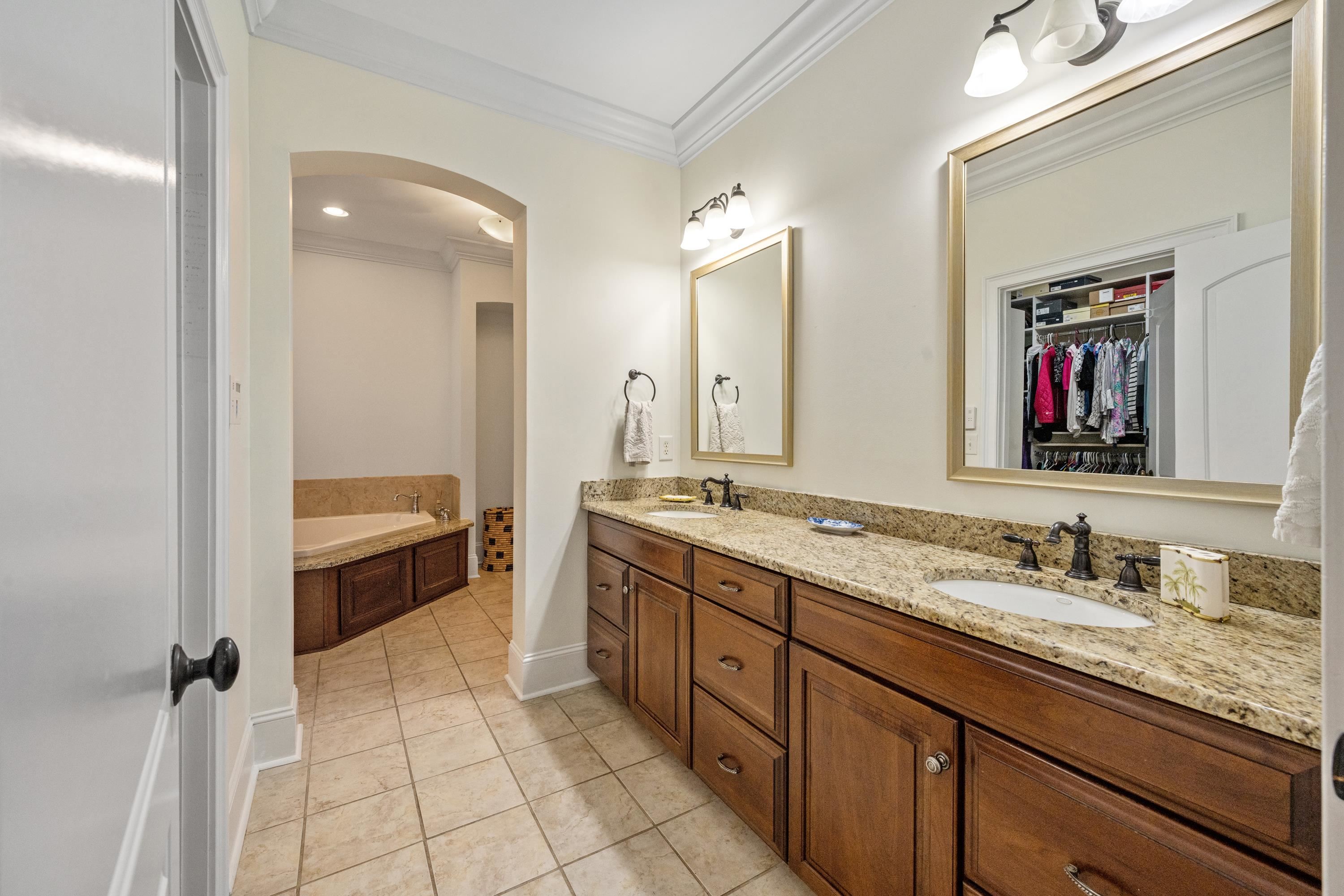 785 River Oak Circle