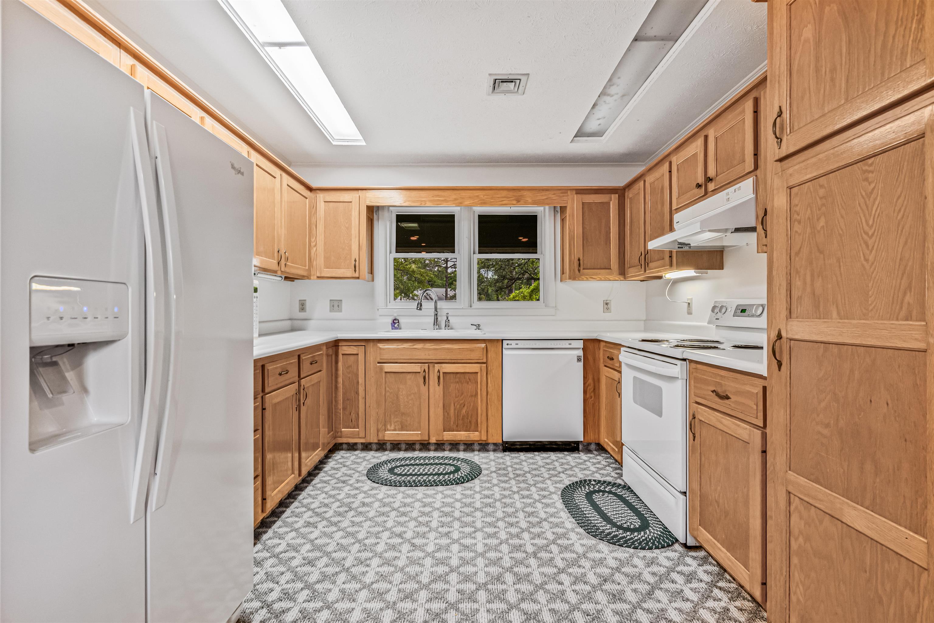 142 Old Cedar Loop