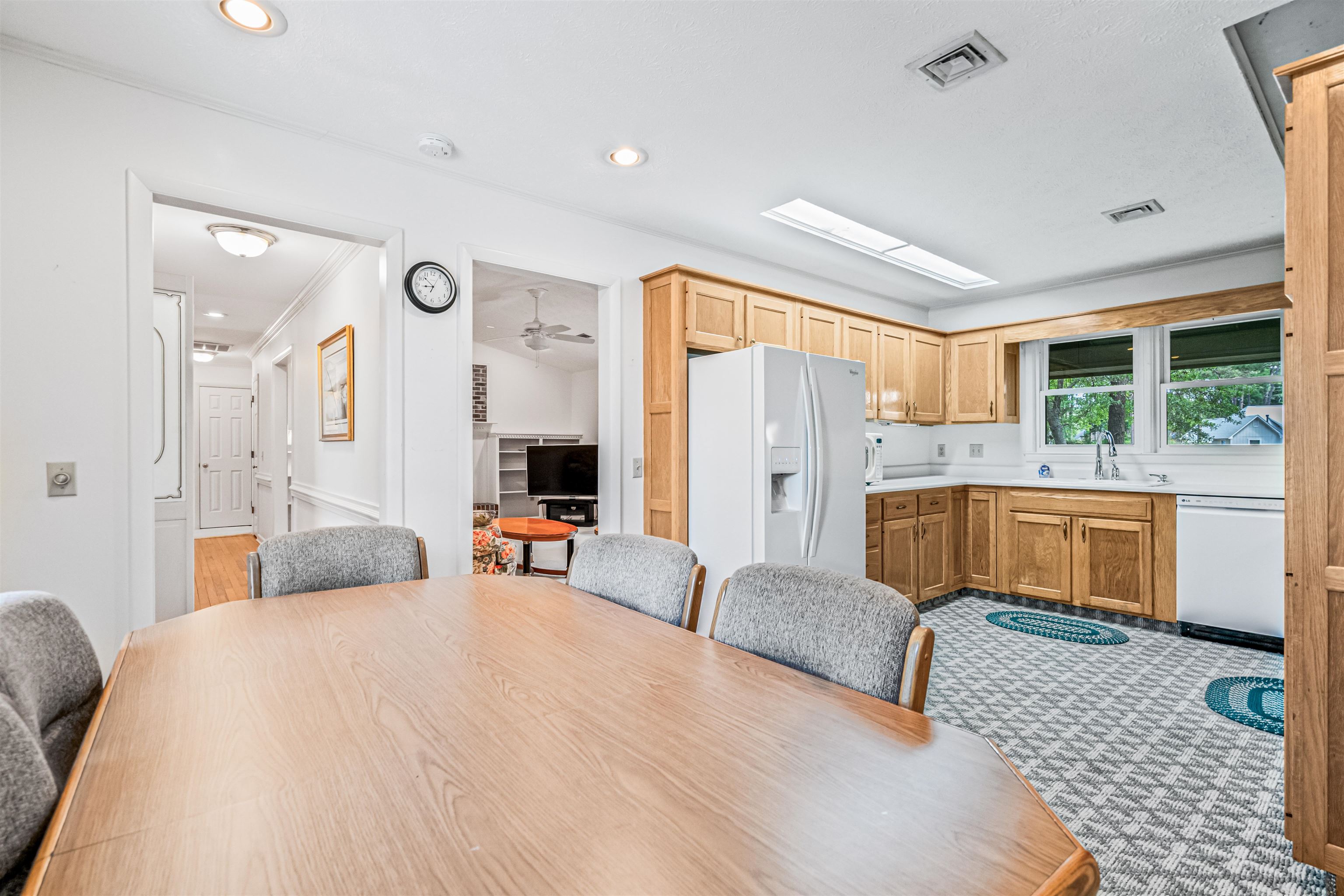 142 Old Cedar Loop