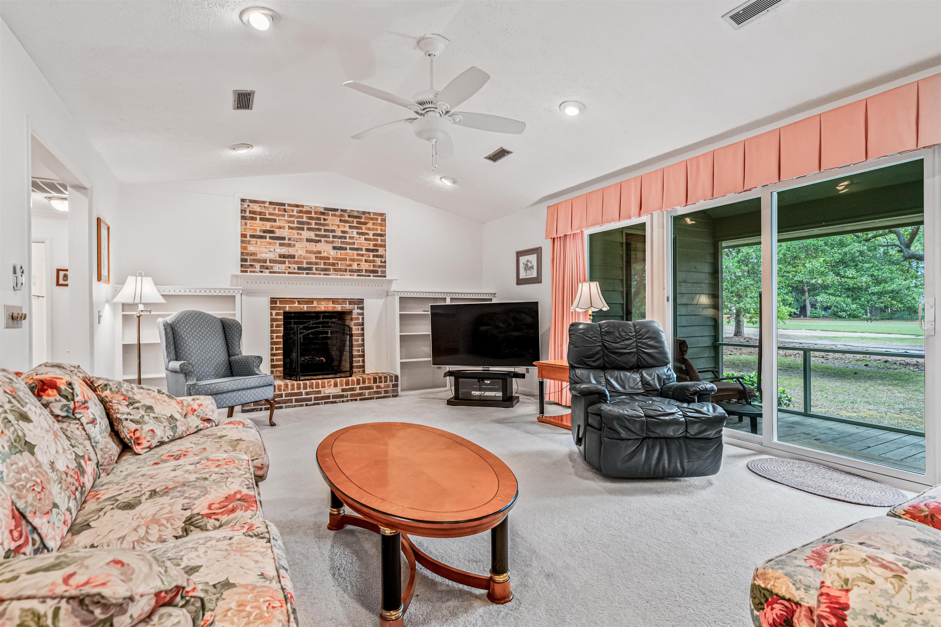 142 Old Cedar Loop