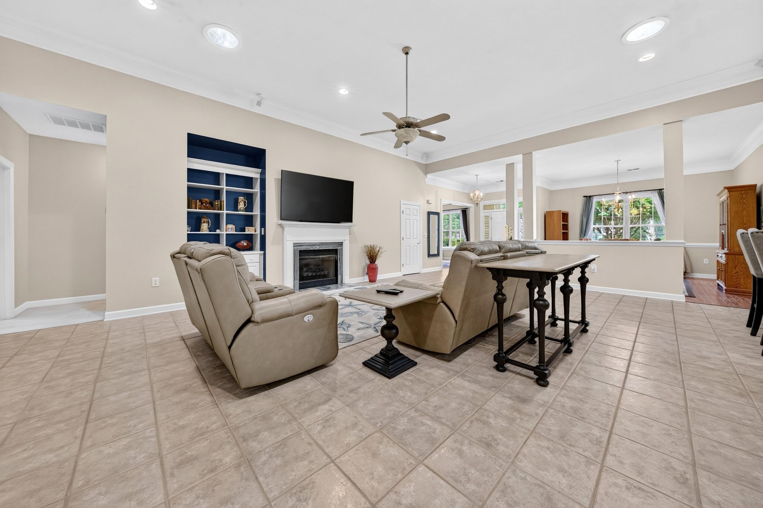 48 Alexander Glennie Dr.